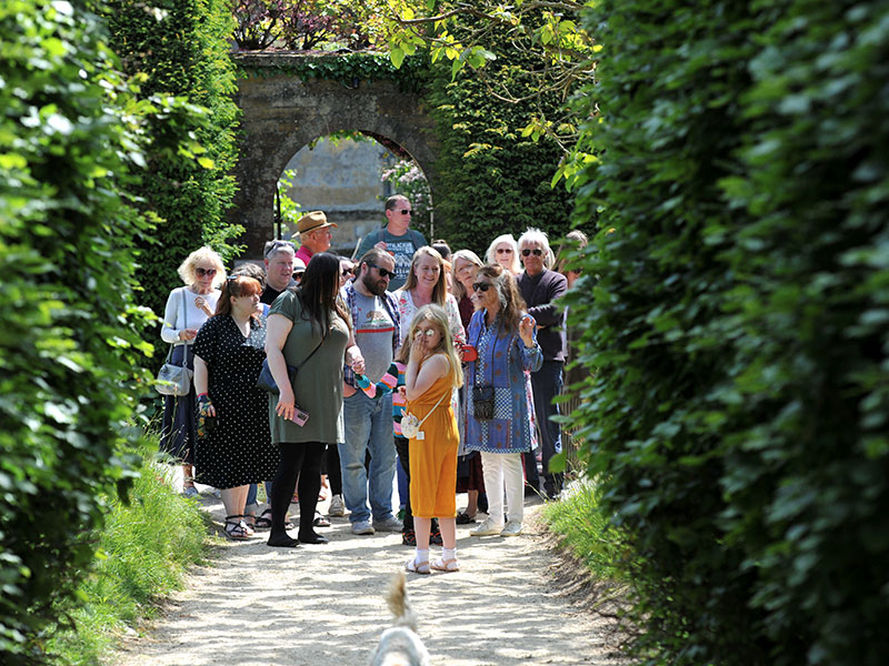 Lady-Ashcombe-Leading-an-Animal-Ark-Group-Tour